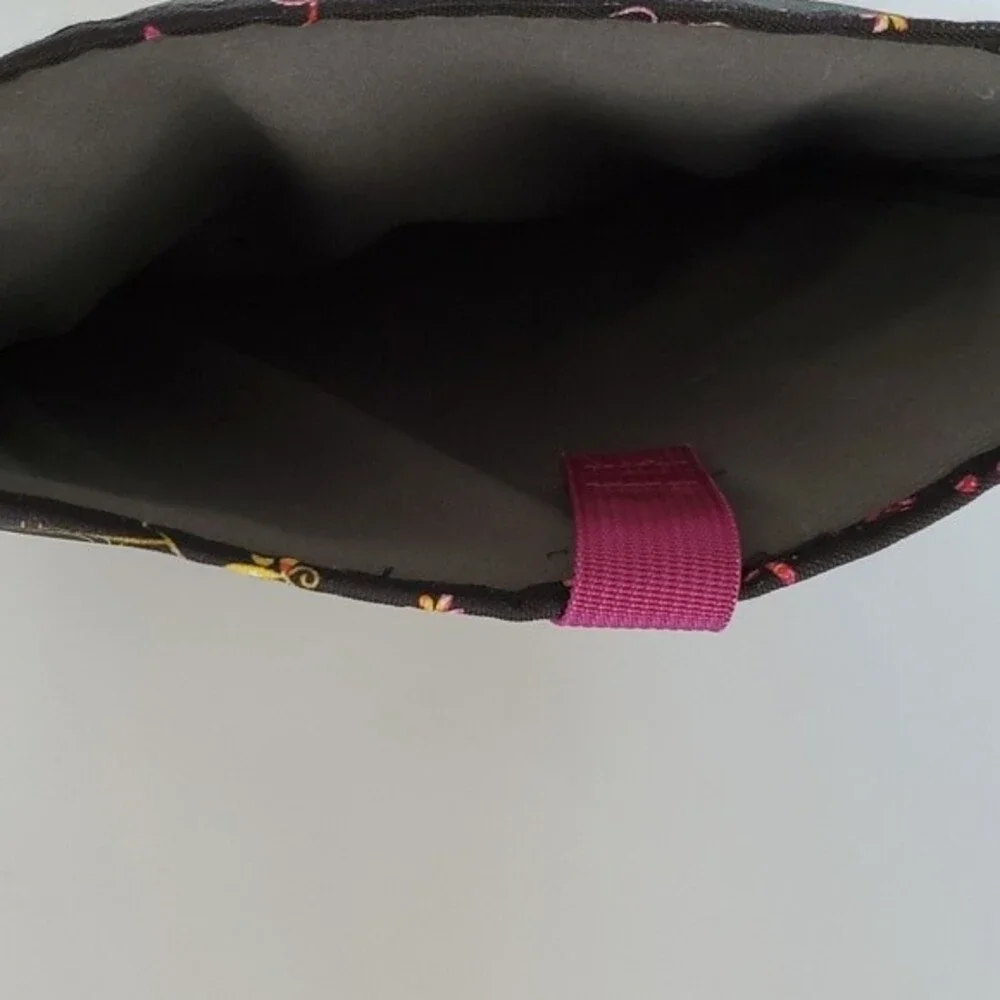 JANSPORT PADDED COMPUTER COVER/SLEEVE FLORAL BLACK PINK